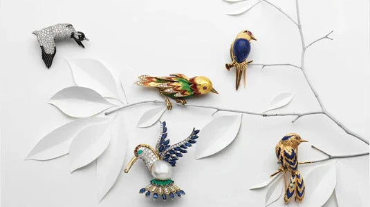 5 Best Ways To Wear A Brooch - The Back Vault