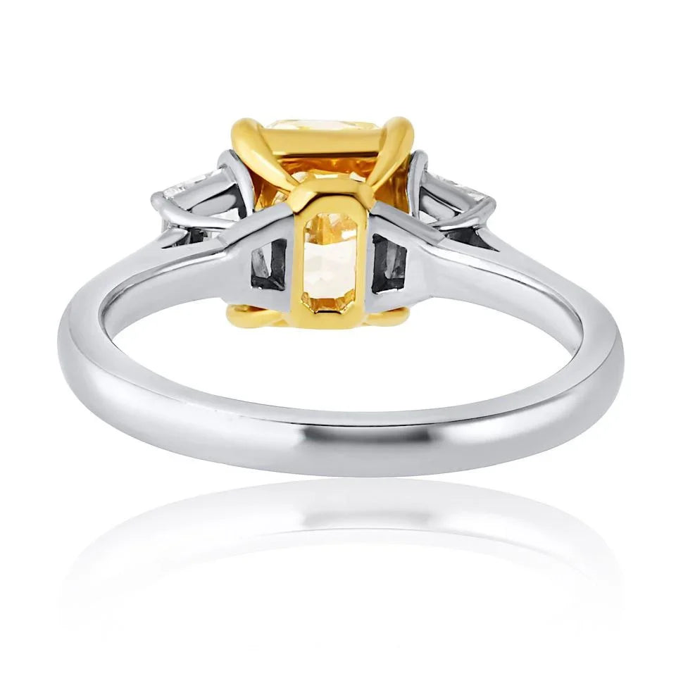 1.06 carat Round Diamond L 2 Side Traps approx. .40 cts Ring - The Back Vault