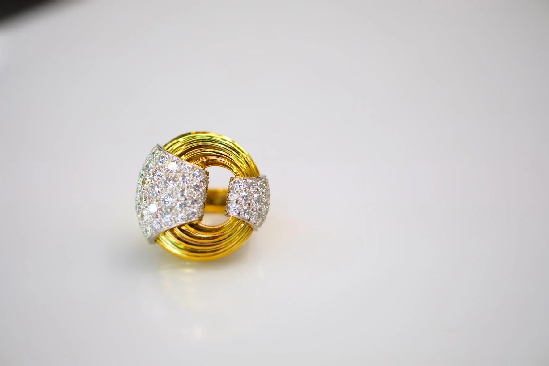 David Webb Platinum & 18K Yellow Gold Cocktail Diamond Fluted Ring - The Back Vault