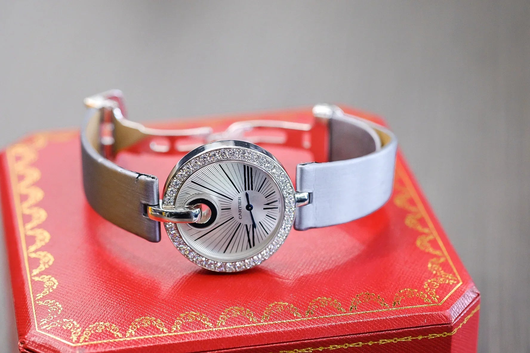 Cartier 18K White Gold Captive 35mm Diamond Dial Ref 3120 Women Watch - The Back Vault