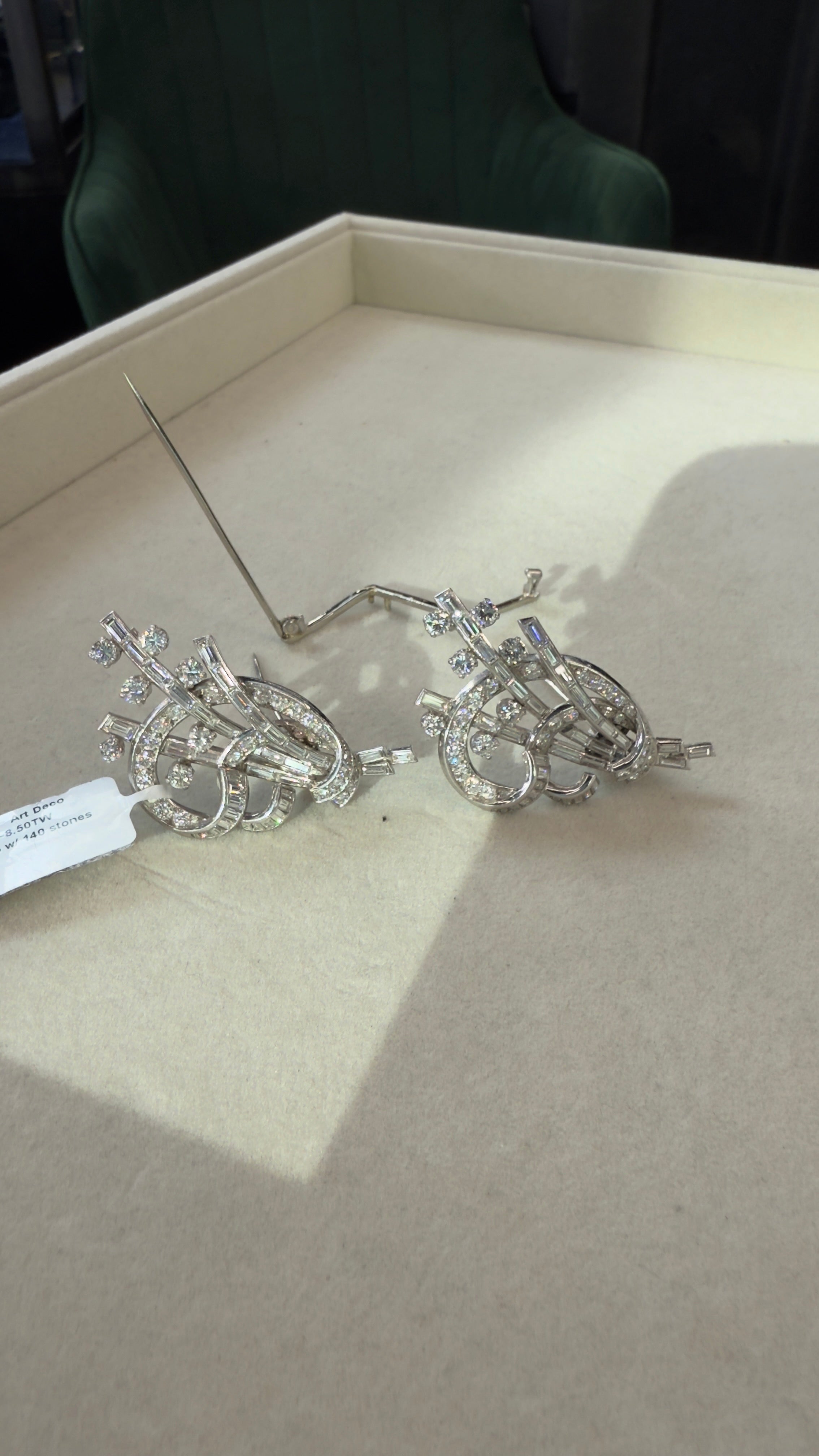 Art Deco Platinum 8.50 carat Diamond Double Clip Brooch