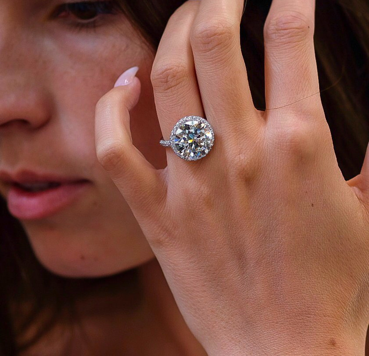 9 Carat Round Cut Diamond L/SI2 GIA Engagement Ring