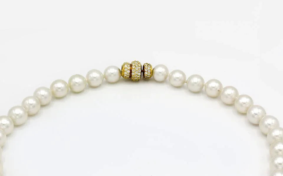 18K Yellow Gold Single Strand Pearl Necklace - The Back Vault