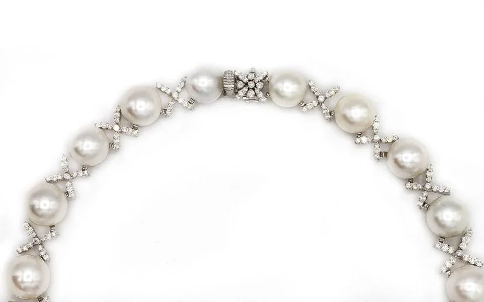 18K White Gold Diamonds & South Sea Pearls Necklace - The Back Vault