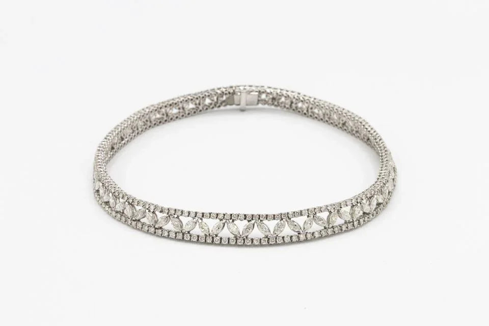 18K White Gold 30.00 Carat Diamond Necklace - The Back Vault