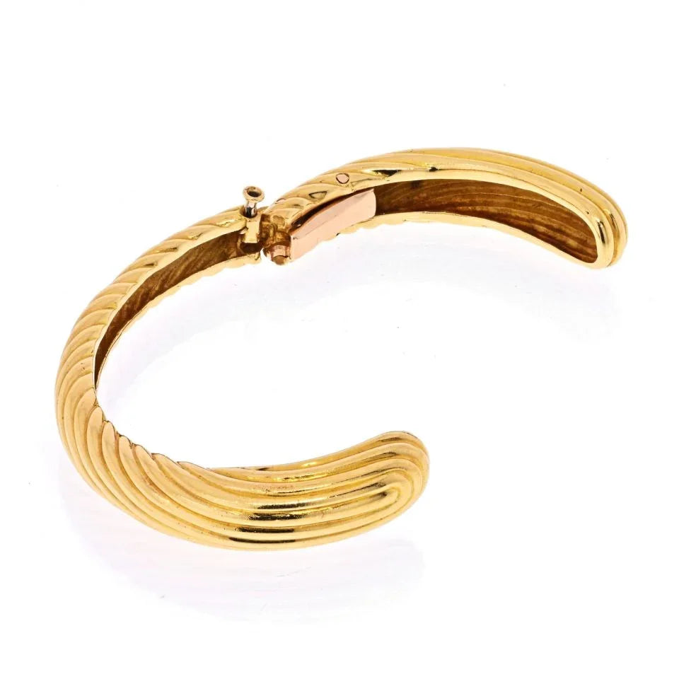 Van Cleef & Arpels Vintage 18K Yellow Gold High Polished Ribbed Cuff Bracelet - The Back Vault