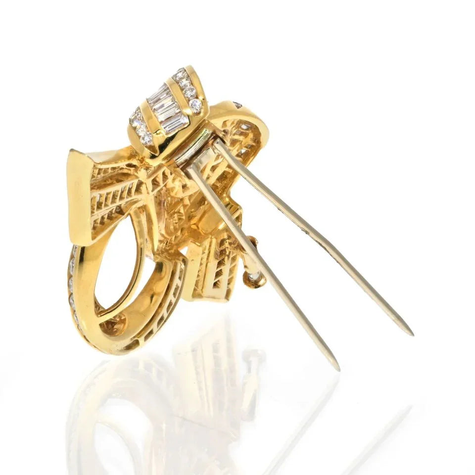 Krypell 18K Yellow Gold Baguette and Round Diamond Knot Brooch - The Back Vault