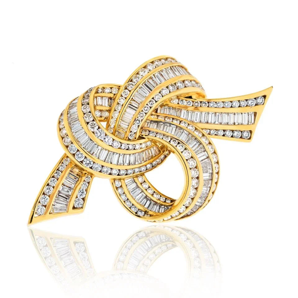 Krypell 18K Yellow Gold Baguette and Round Diamond Knot Brooch - The Back Vault