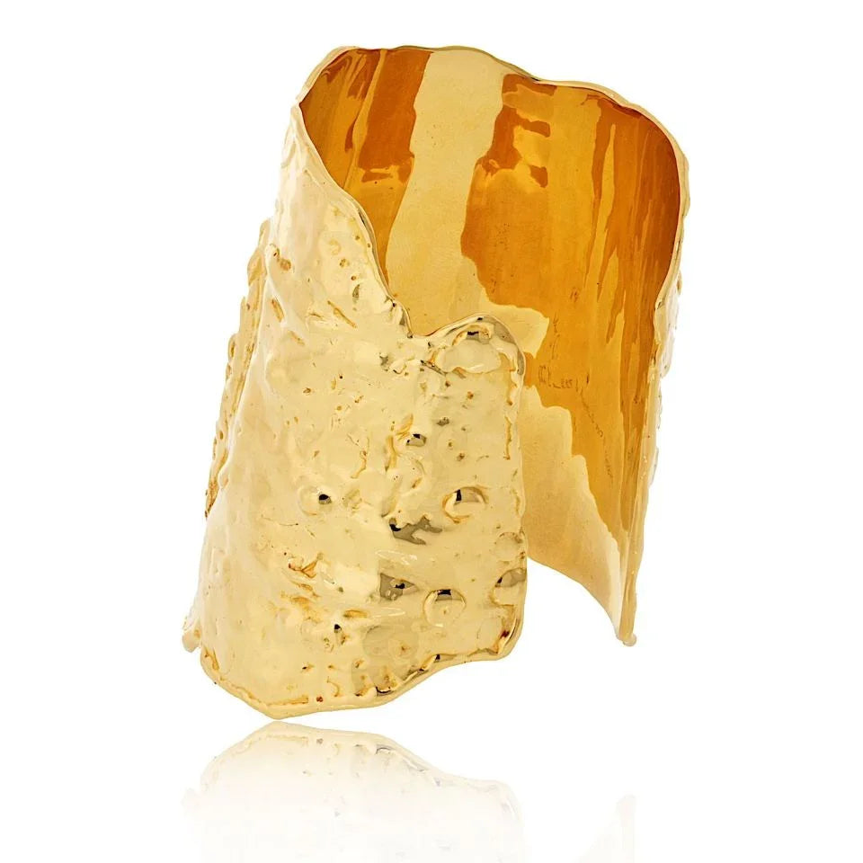 Van Cleef & Arpels 18KY Gold “Jackie O” Manchette Cuff Bracelet - The Back Vault