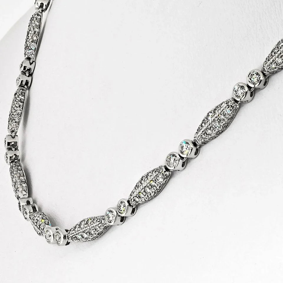 Graff 18K White Gold 15.75cttw Diamond Necklace - The Back Vault
