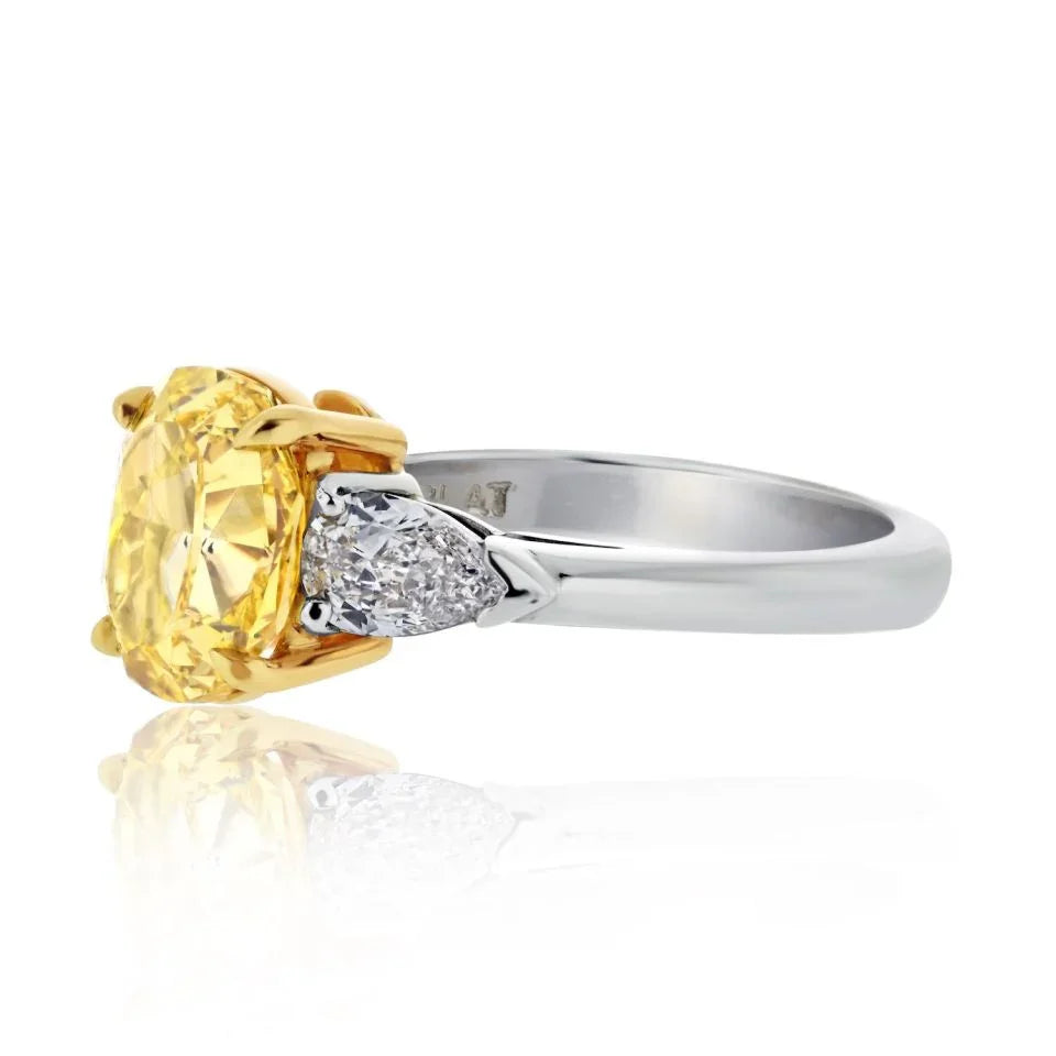 2 carat Oval Diamond GIA 2.53ct Fancy Vivid Yellow Oval Cut Three Stone Ring - The Back Vault