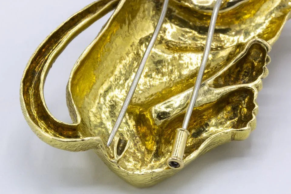 David Webb Lion Platinum & 18K Yellow Gold with Green Emerald Eyes Brooch - The Back Vault