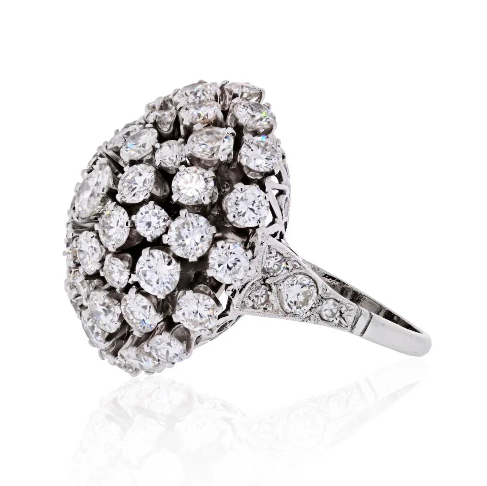 18K White Gold Cluster Round Cut Diamond Ring - The Back Vault