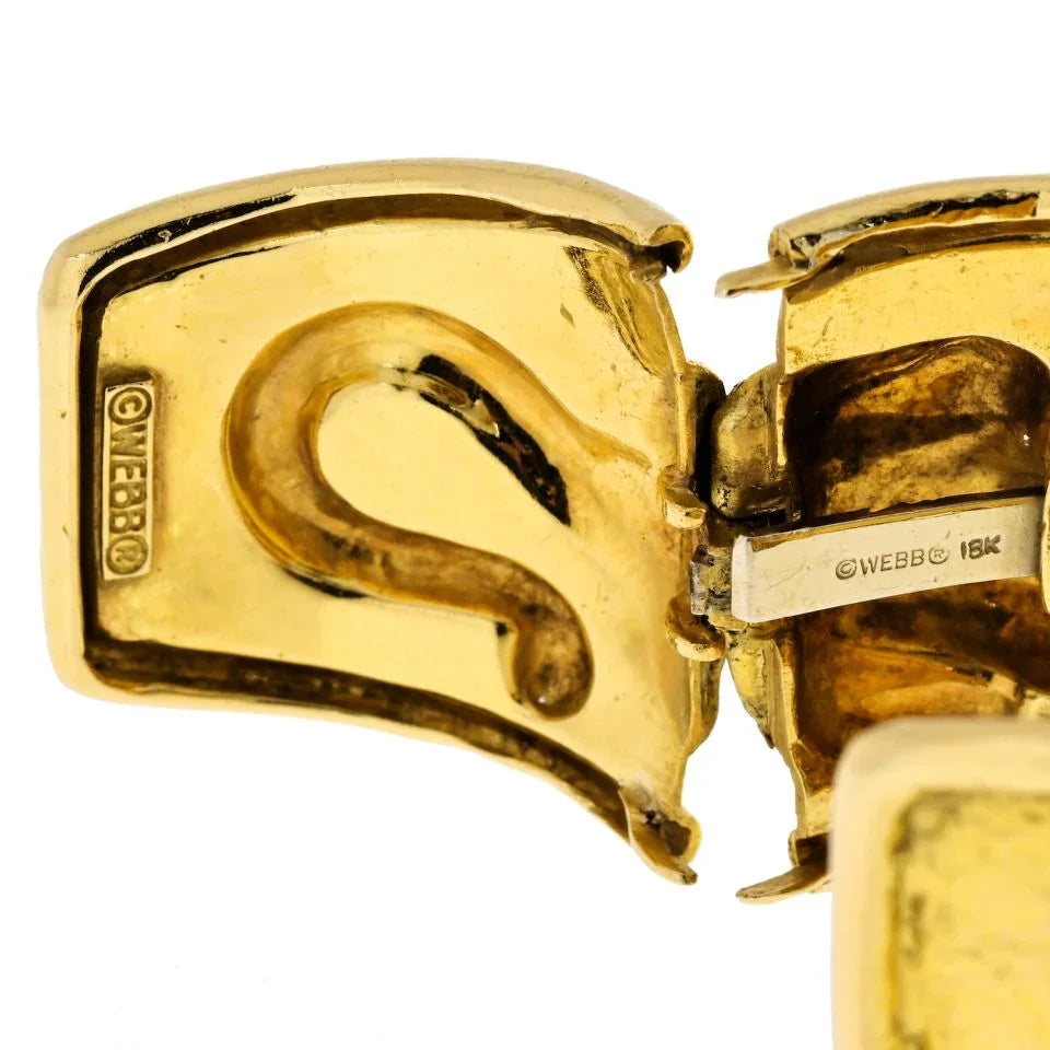 David Webb Repousse 18K Yellow Gold Leopard Emerald Eye Cuff Bracelet - The Back Vault