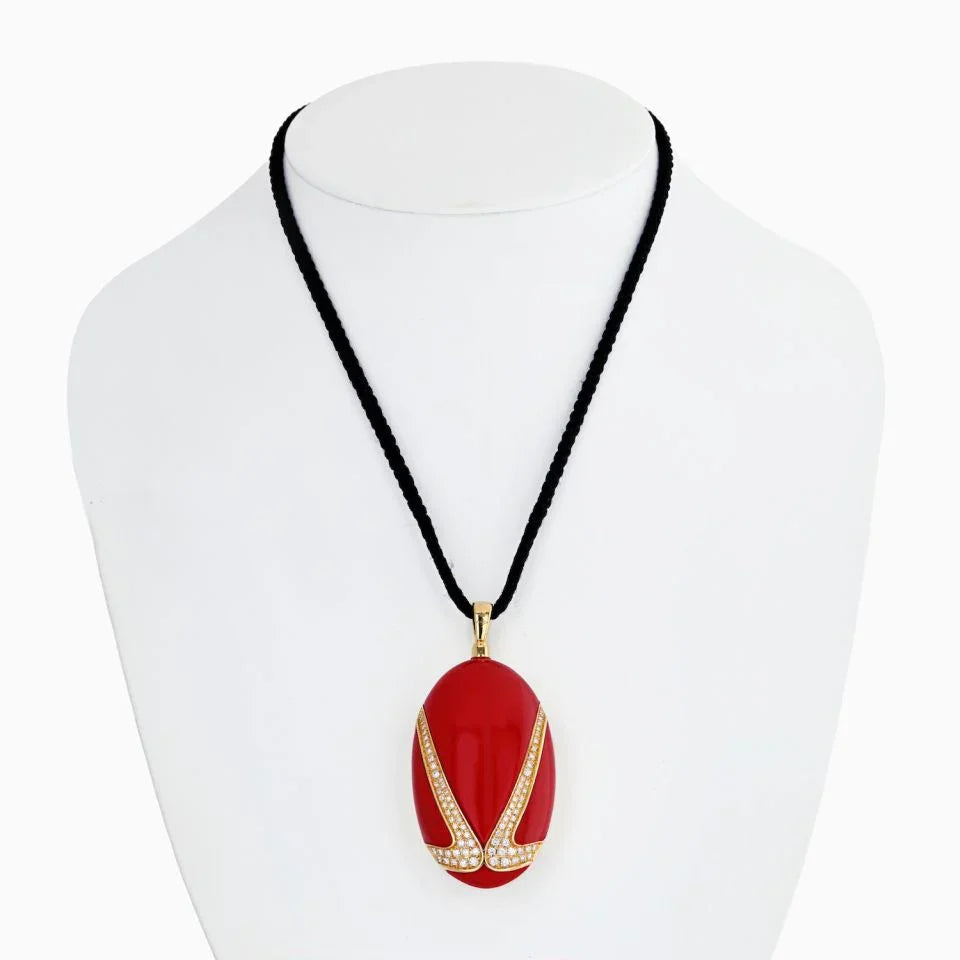 Di Modolo 18K Yellow Gold Oval Charm On A Silk Cord Pendant - The Back Vault