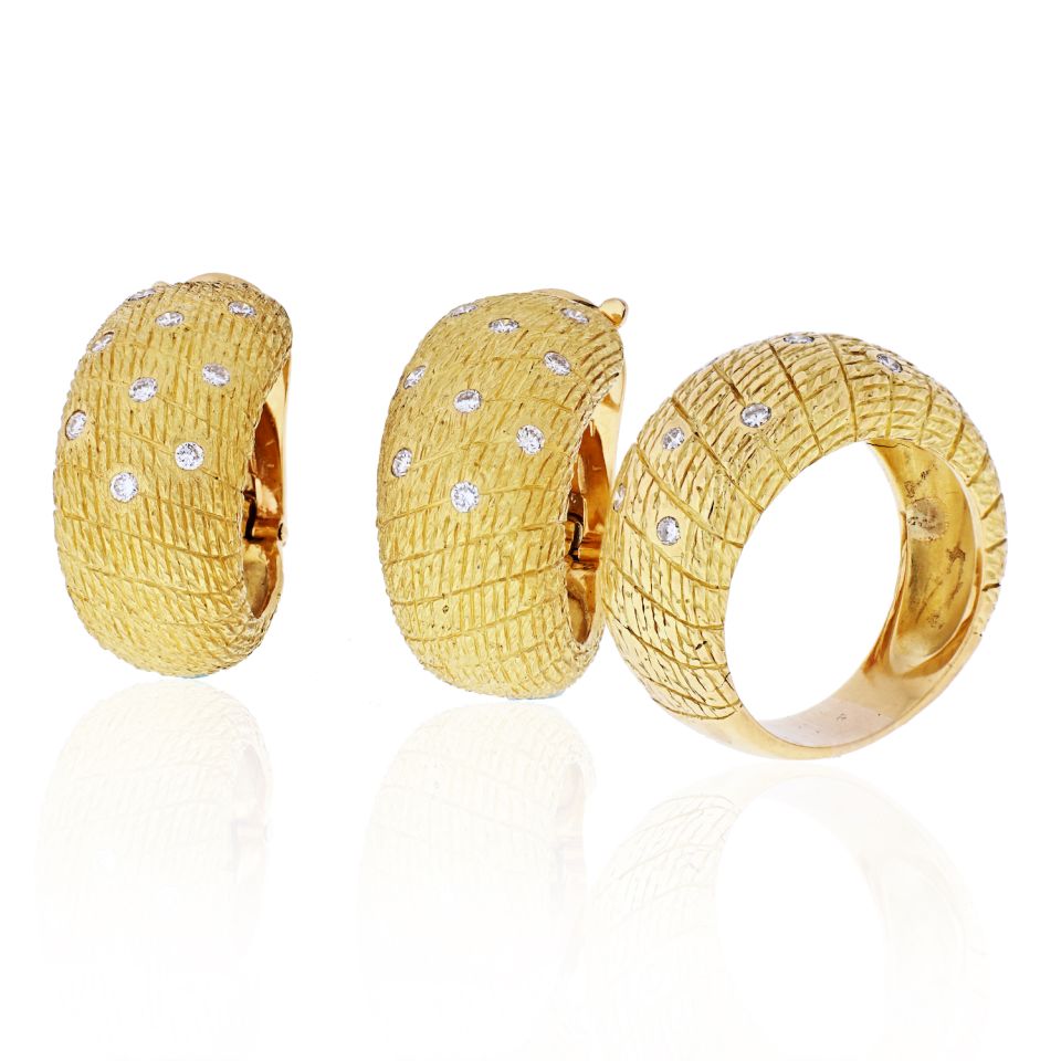 VAN CLEEF & ARPELS, A pair of yellow gold and diamond earrings