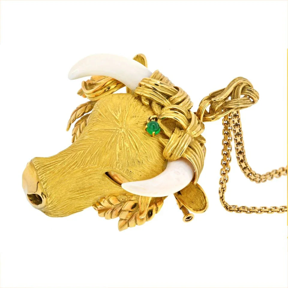 18K Yellow Gold Bull Head With Horns Vintage Pendant - The Back Vault