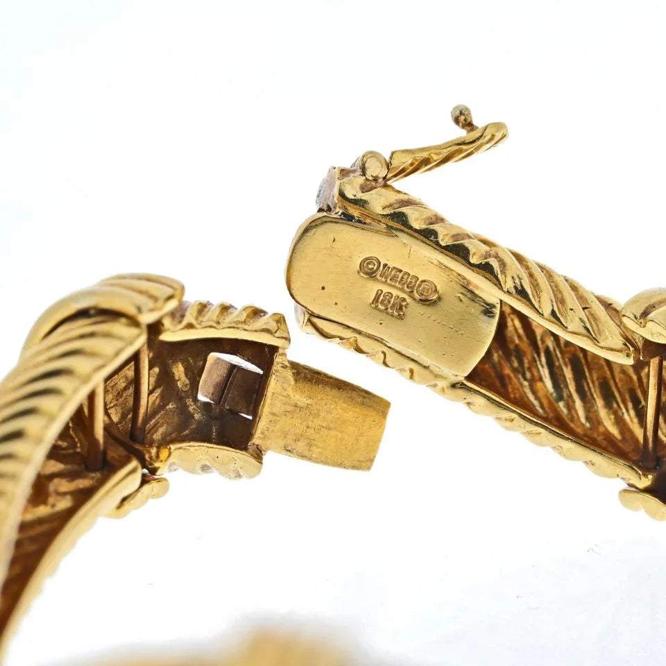 David Webb 18K Yellow Gold Articulated Twisted Ribbed Bangle Bracelet - The Back Vault