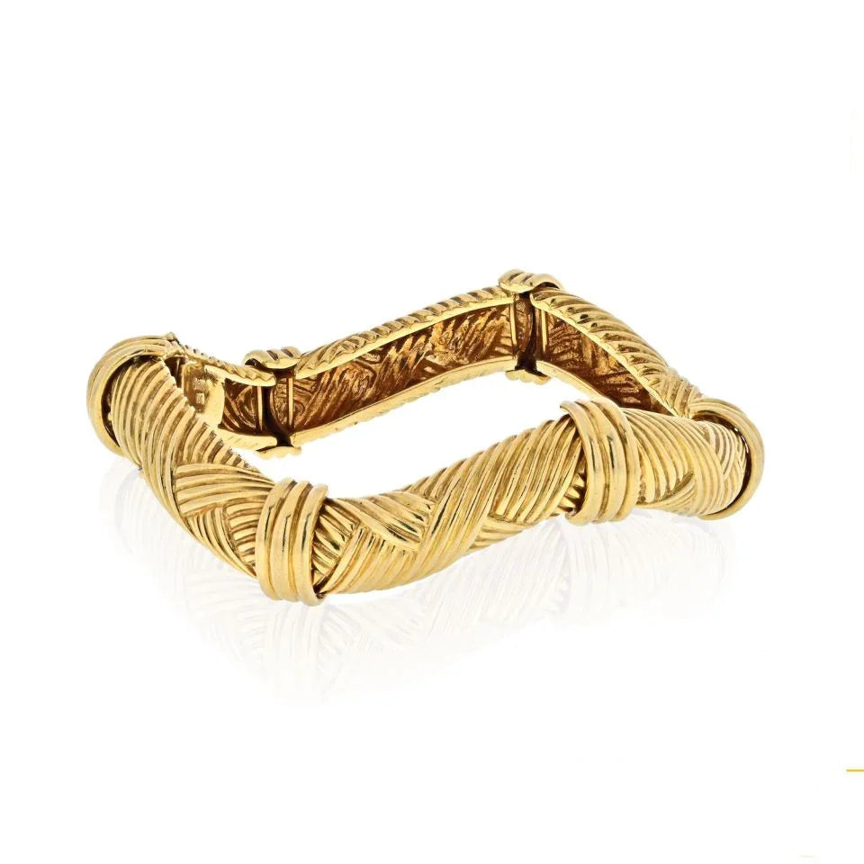 David Webb 18K Yellow Gold Articulated Twisted Ribbed Bangle Bracelet - The Back Vault
