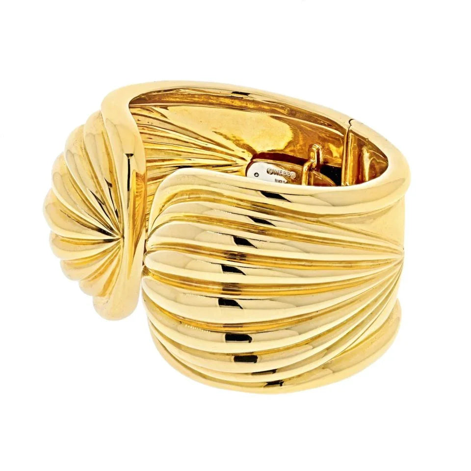 David Webb Platinum & 18K Yellow Gold Fluted High Polished Hinged Cuff Bracelet - The Back Vault
