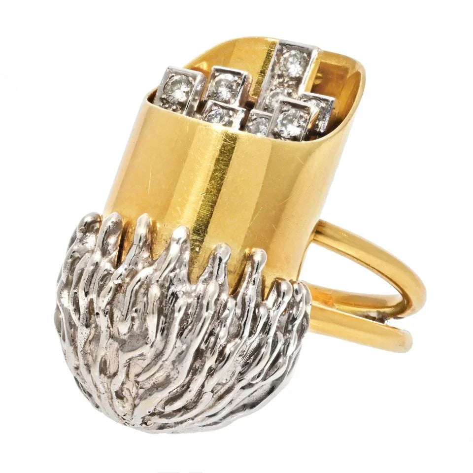 18K Yellow Gold 1970's Unusual Barrel 0.60cttw Diamond Ring - The Back Vault