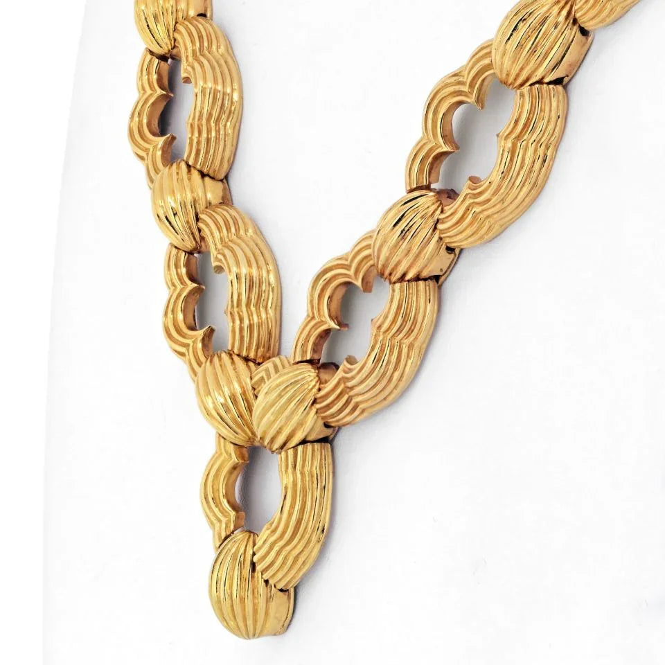 David Webb 18K Yellow Gold 1970's Textured Large Open Link Chain Necklace - The Back Vault