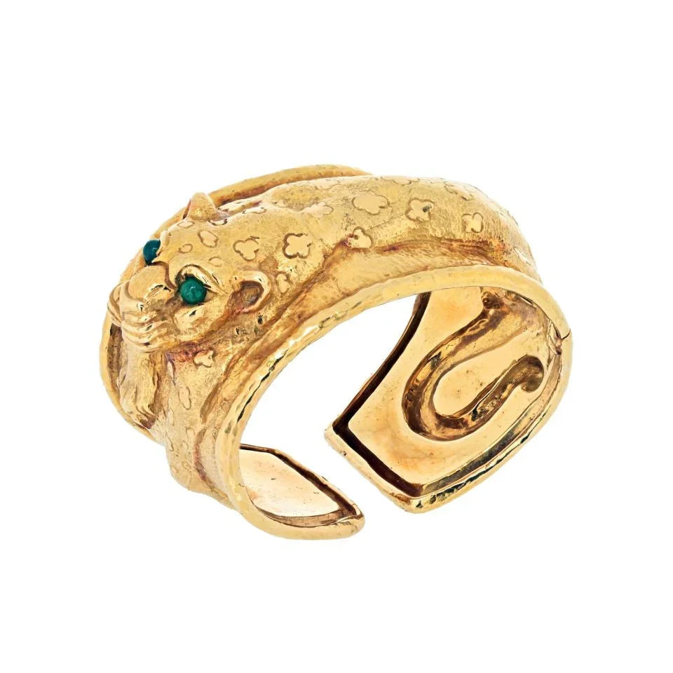 David Webb 18K Yellow Gold Repousee Leopard With Green Emerald Eyes Bracelet