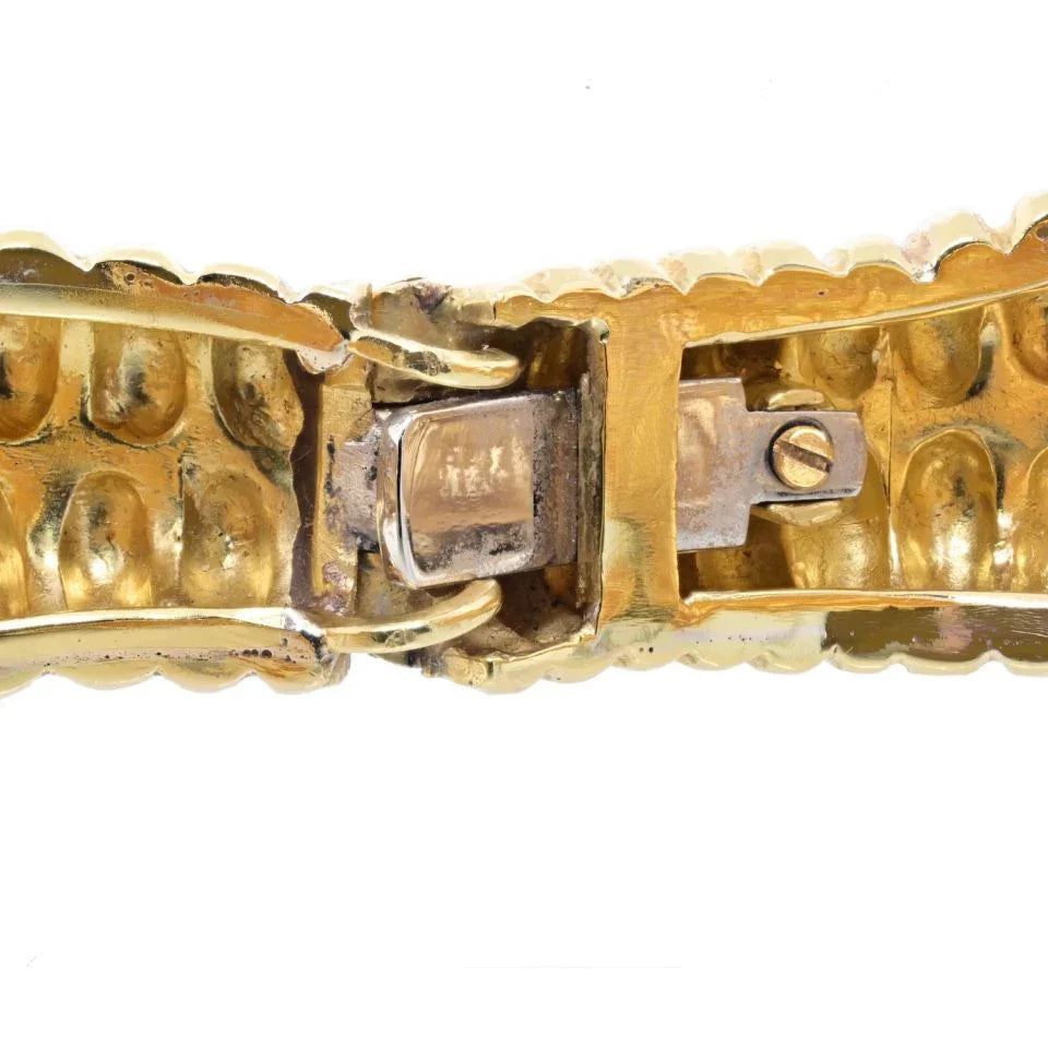 David Webb Bypass 18K Yellow Gold Bypass Fluted Crossover Bracelet - The Back Vault