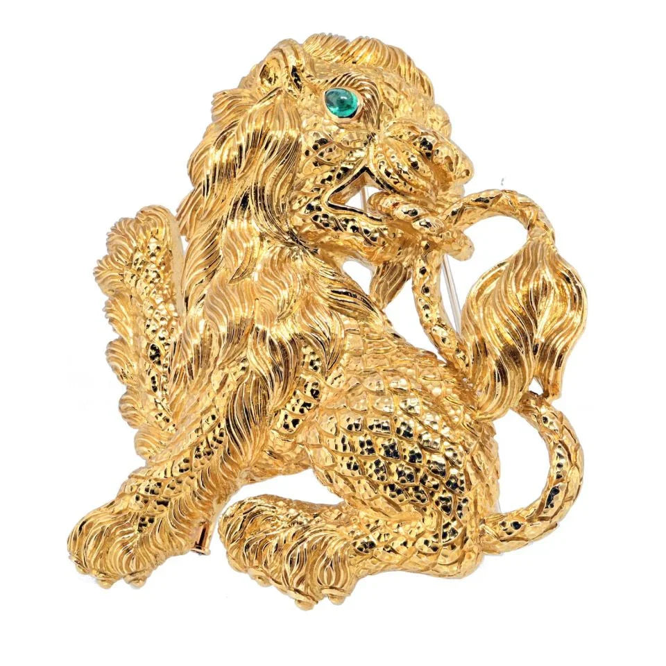 David Webb 18K Yellow Gold Lion With Emerald Eye Brooch - The Back Vault