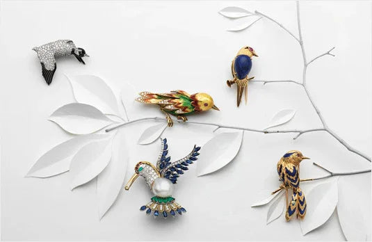 5 Best Ways To Wear A Brooch - The Back Vault