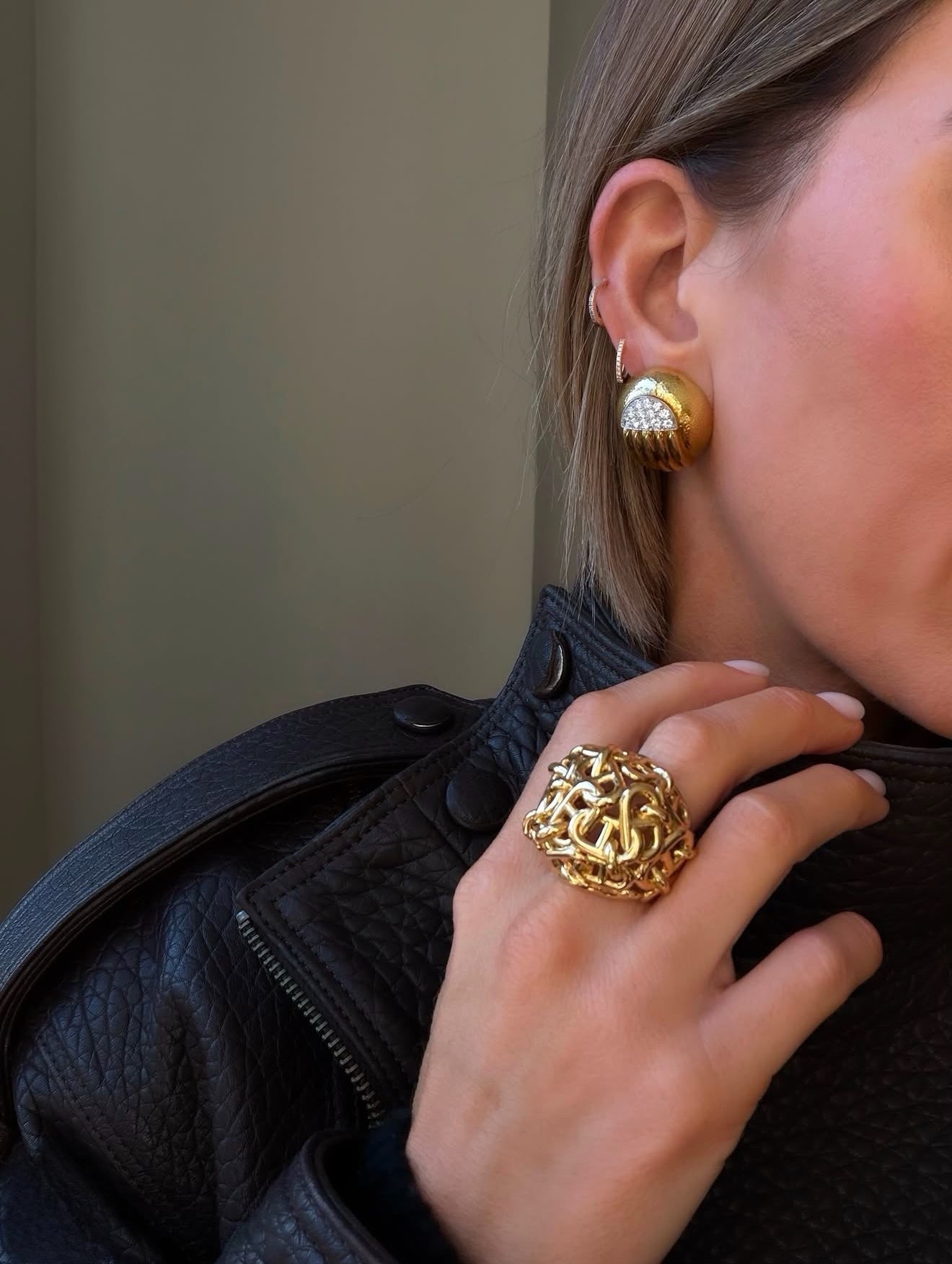 Hermes 18K Yellow Gold Chaîne d'Ancre Dome Cocktail Ring – The