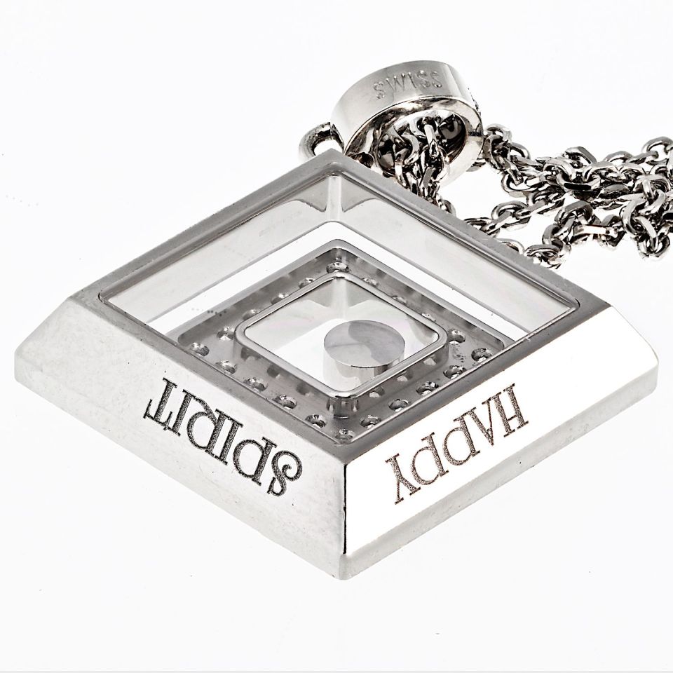 Chopard 18K White Gold 1.50cttw Happy Diamond Square Necklace