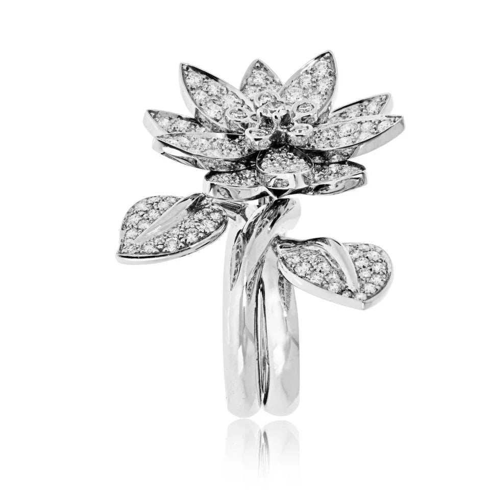 Van Cleef Arpels 18K White Gold Lotus Between The Finger EU 49