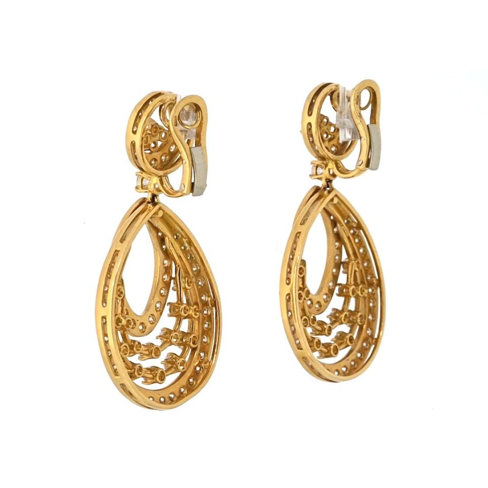 Hanging 18K Yellow Gold 13 carat Chandelier Diamond Earrings - The Back Vault