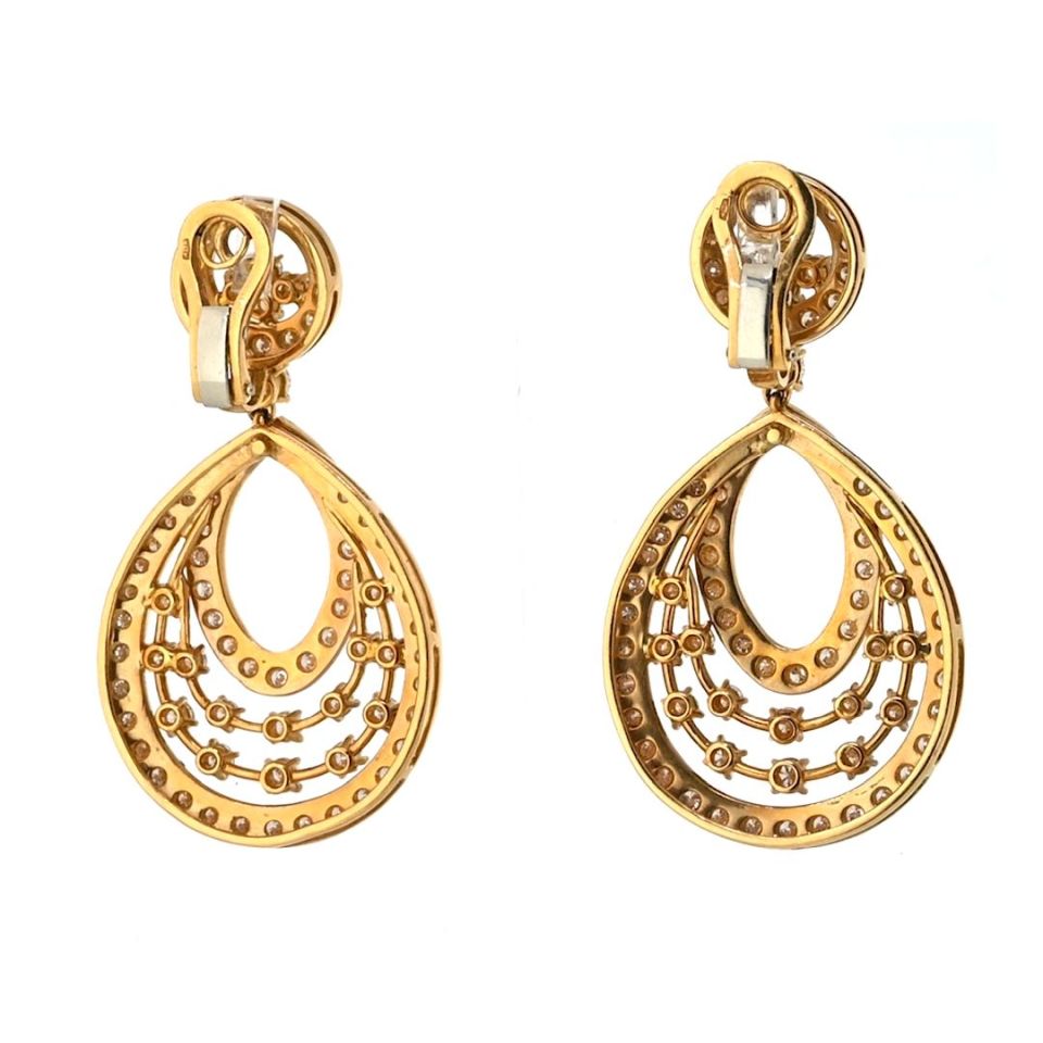 Hanging 18K Yellow Gold 13 carat Chandelier Diamond Earrings - The Back Vault