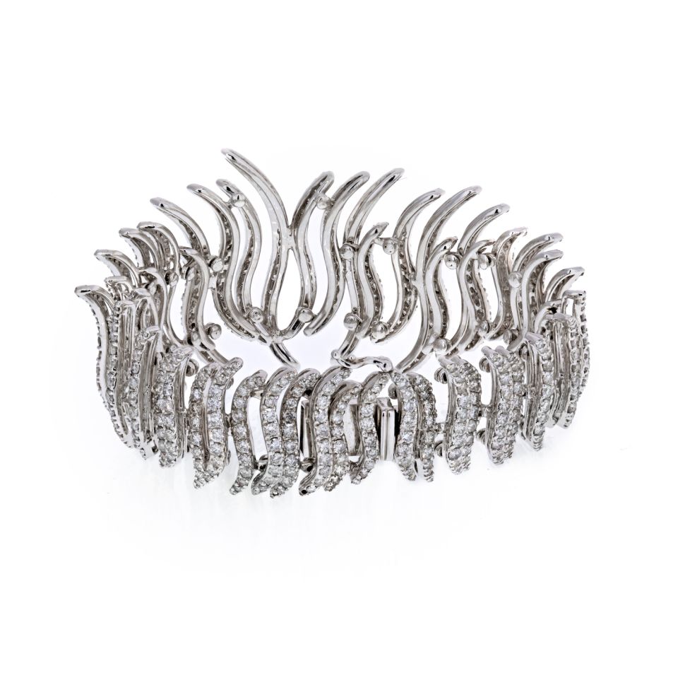 Fine 18K White Gold Diamond Pave Sculpted Strips Bracelet - The Back Vault