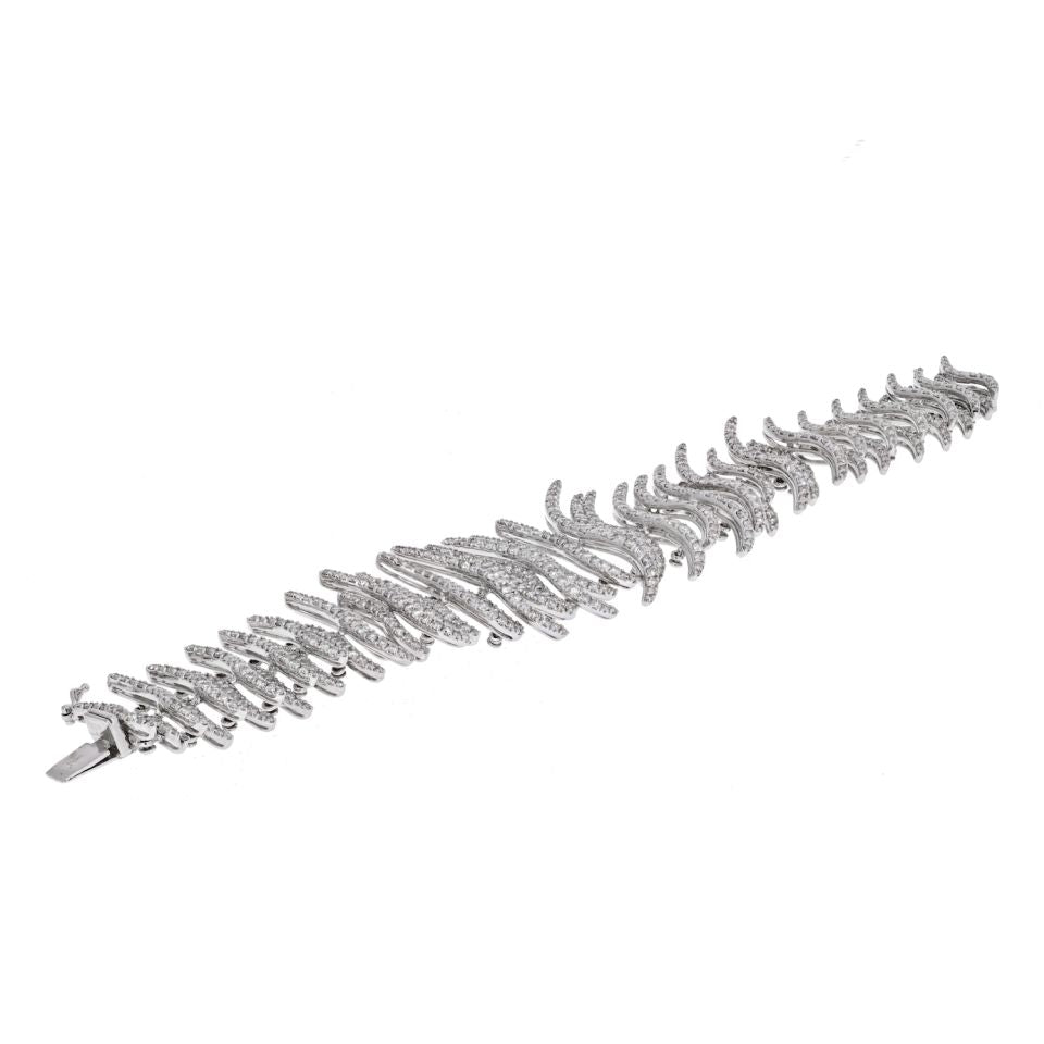 Fine 18K White Gold Diamond Pave Sculpted Strips Bracelet - The Back Vault