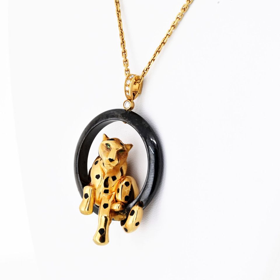 アクセサリー Cartier Panthere Panther Pendant Cartier 18K Yellow Gold Panthere Black Ceramic Pendant – The Back