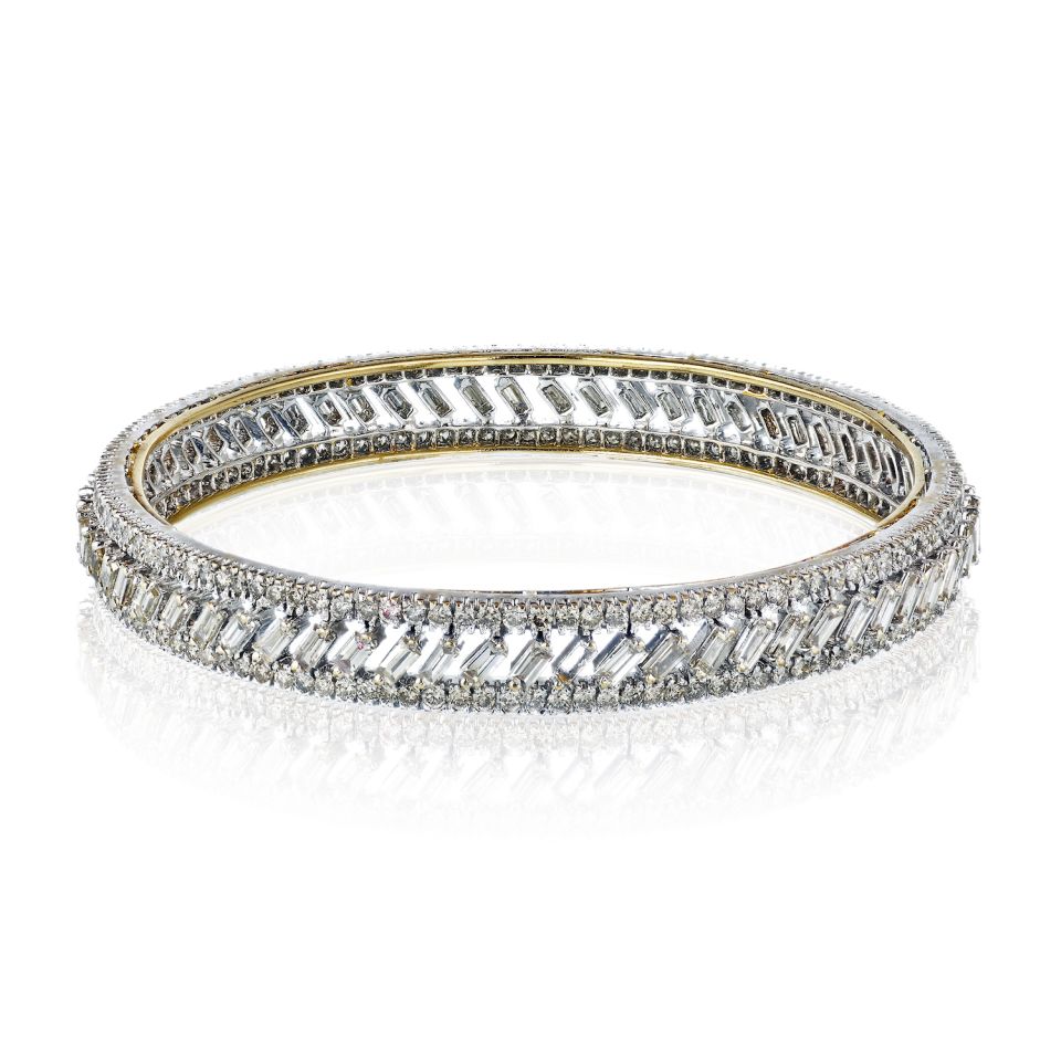 18K White Gold Baguette and Round Diamond Bangle Bracelet - The Back Vault