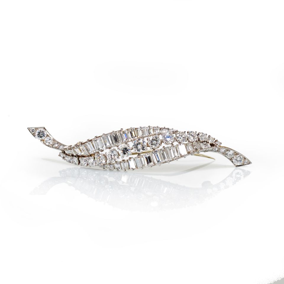 Van Cleef & Arpels Platinum 12.50 cttw Diamond Brooch - The Back Vault