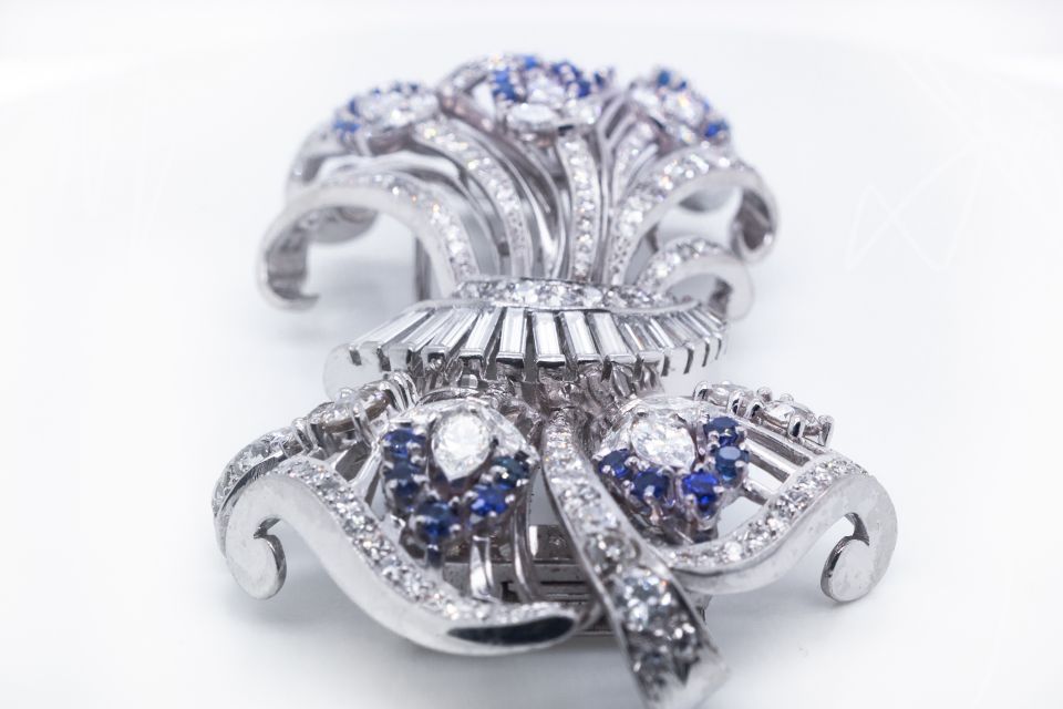 1950's Platinum Diamond & Sapphire Brooch - The Back Vault Jewelry