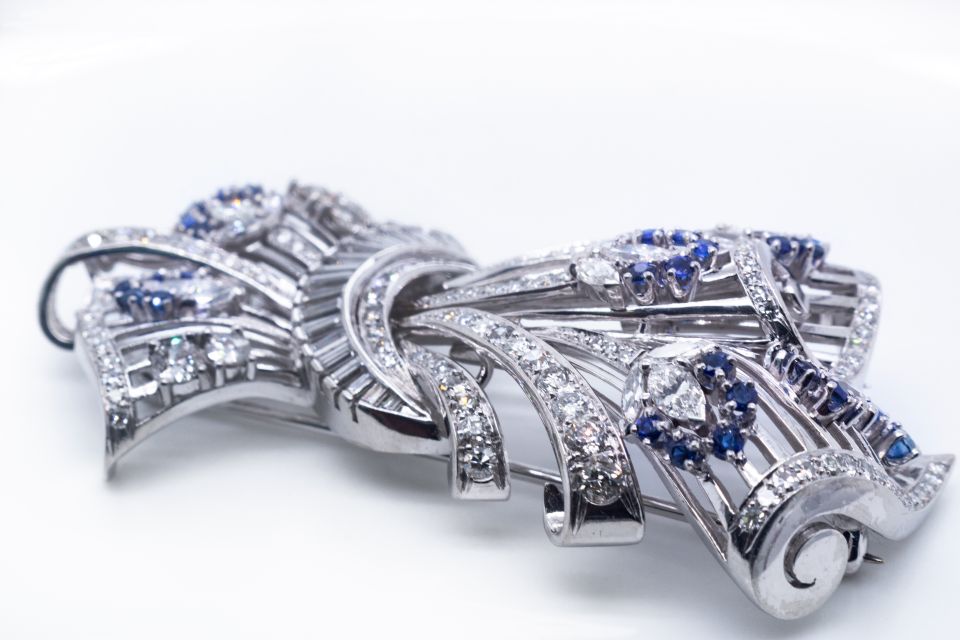 1950's Platinum Diamond & Sapphire Brooch - The Back Vault Jewelry