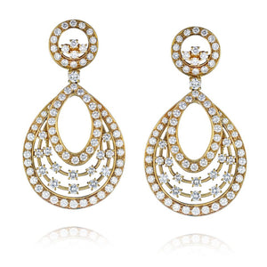 Hanging 18K Yellow Gold 13 carat Chandelier Diamond Earrings