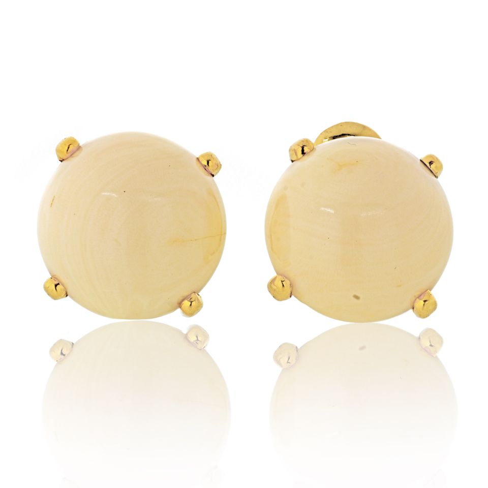 David Webb White Coral 18K Yellow Gold Clip-On Round Earrings - The Back Vault