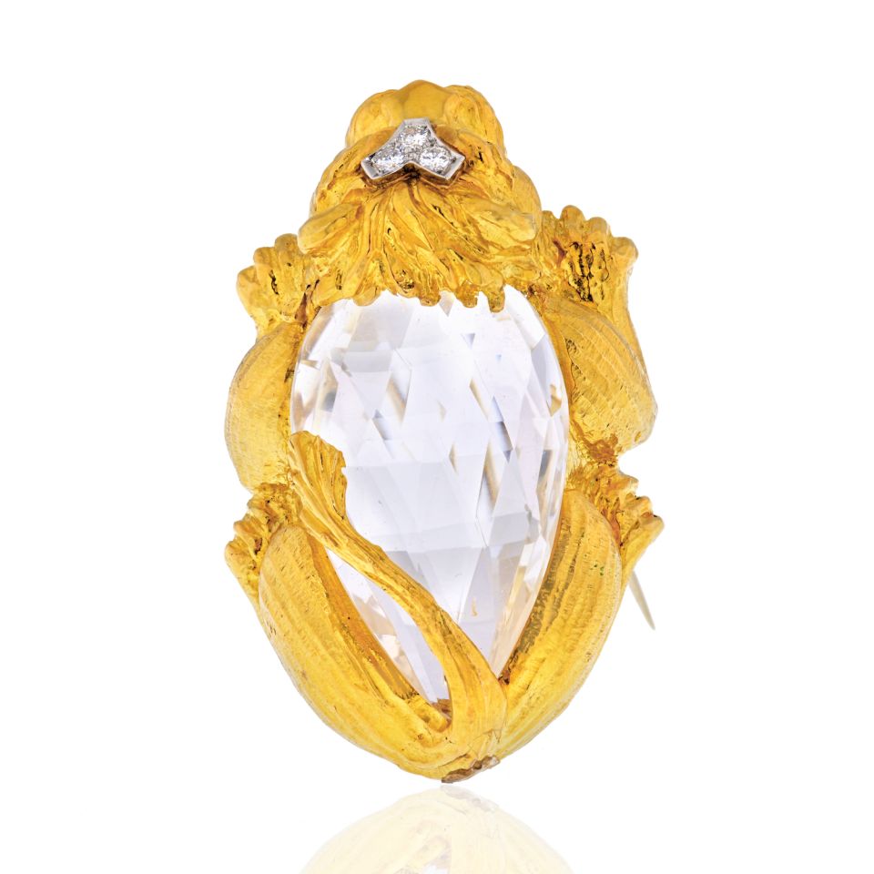 David Webb 18K Yellow Gold Rock Crystal Lion Brooch Pendant - The Back Vault