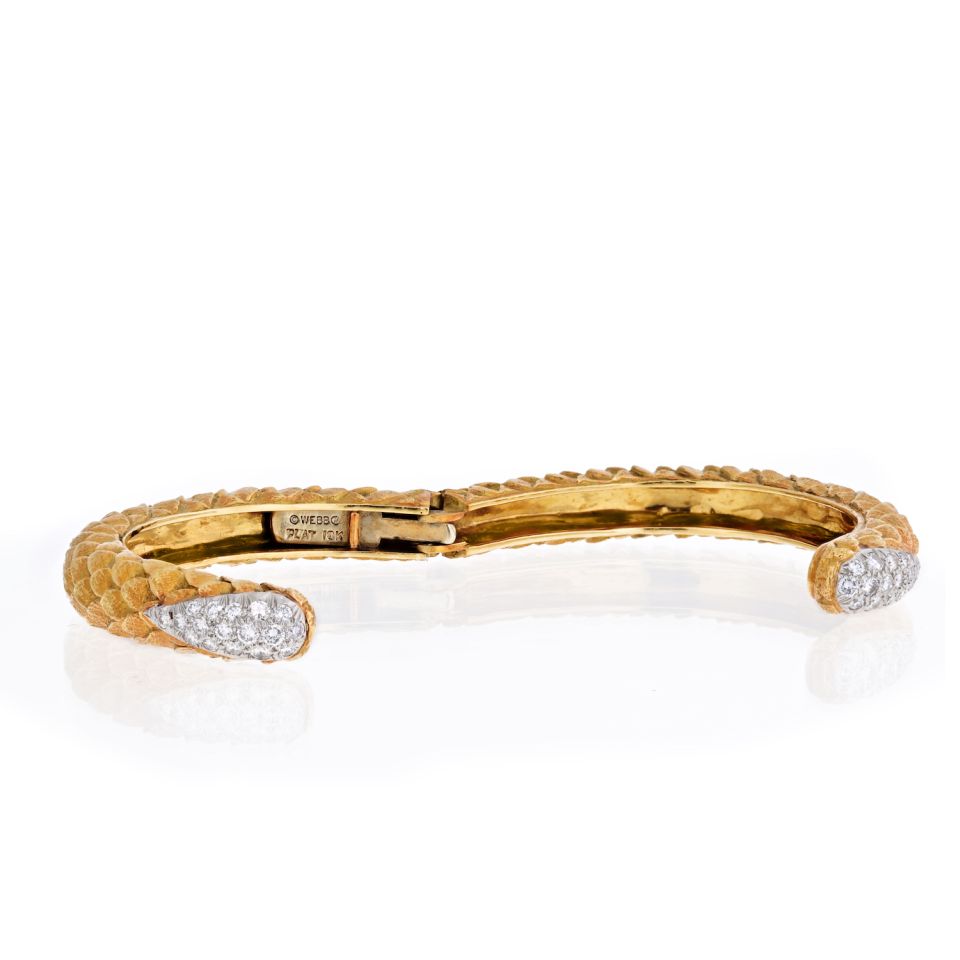 David Webb 18K Yellow Gold Diamond Tip Textured Bangle Bracelet - The Back Vault