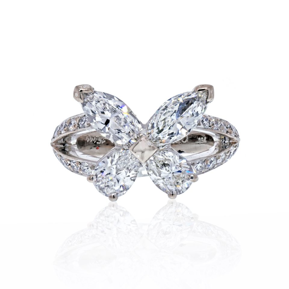 Graff 18K White Gold Classic Diamond Butterfly Ring - The Back Vault