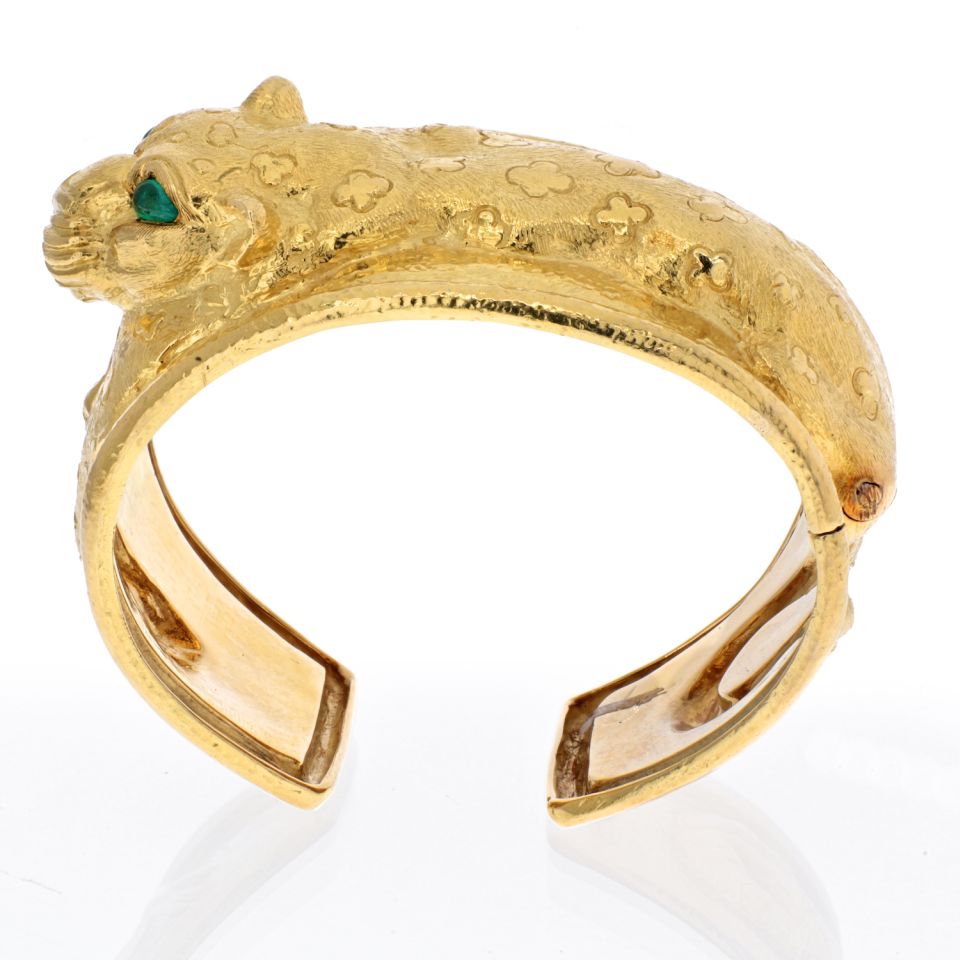 David Webb 18K Yellow Gold Repousse Leopard With Green Emerald Eye Bangle Bracelet - The Back Vault