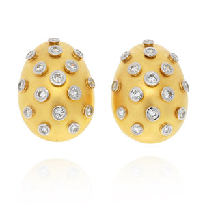 18K Yellow Gold Round Dimaond Collet Set Important Domed Earrings