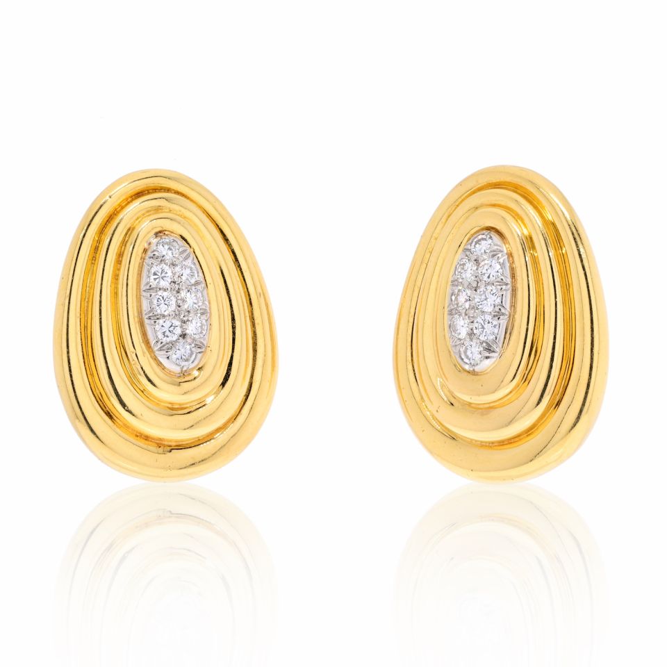 David Webb Platinum & 18K Yellow Gold Textured Gold And Diamond Earrings - The Back Vault